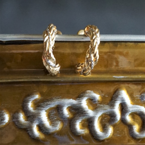 VTG Monet Half Hoop Gold Silver Stud Earrings - Picture 3 of 5